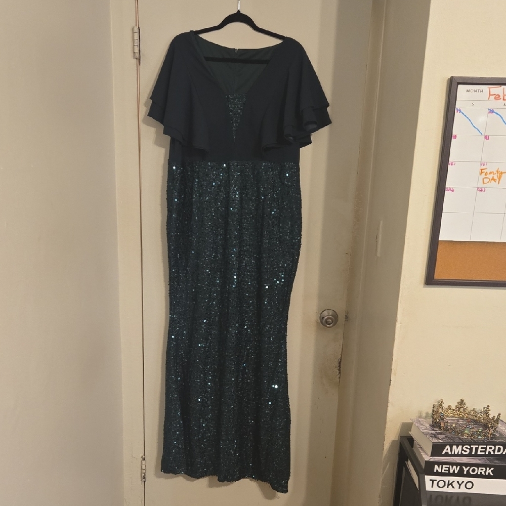 ✨ SHEIN Emerald Green Sequin Evening Gown | 4XL | NWT ✨